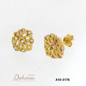 A10-3176 Aretes tipo topito en oro amarillo de 10 kilates con circones. Ancho 1.0 cm