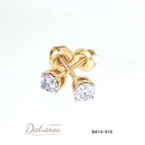 BA14-016 Aretes tipo topito en oro amarillo de 14 kilates con diamantes. Diametro 0.4 cm