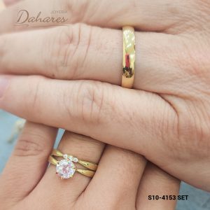 S10-4153 SET Trío de matrimonio en oro amarillo de 10 kilates con circones, banca caballero 4mm de ancho. Talla H10 M7.5