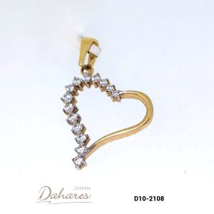 D10-2108 Dije de corazón en oro amarillo de 10 kilates con circones