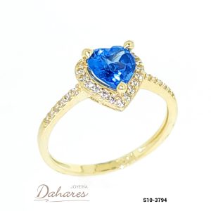 S10-3794 Anillo Solitario en oro amarillo de 10 kilates con circones, central celeste. Talla 8