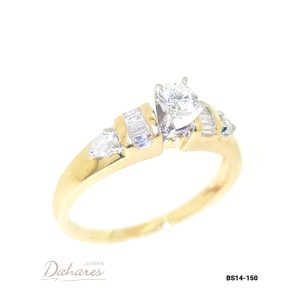 BS14-150 Anillo Solitario en oro amarillo de 14 kilates con diamantes. Talla 6