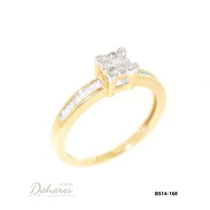 BS14-160 Anillo Solitario en oro amarillo de 14 kilates con diamantes. Talla 7