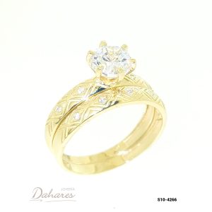 S10-4266 Dúo de matrimonio para dama en oro amarillo de 10 kilates con circones. Talla 8