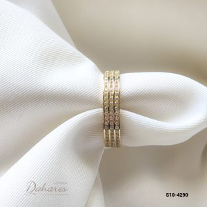 S10-4290 Alianza para dama en oro amarillo de 10 kilates con circones. Talla 8