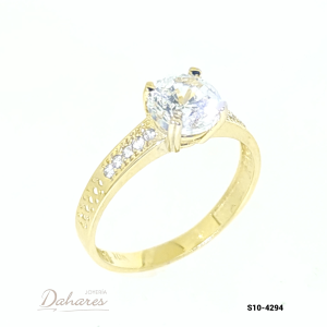 S10-4294 Anillo Solitario en oro amarillo de 10 kilates con circones. talla 6