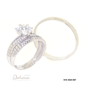 S10-4324 SET Trío de matrimonio en oro blanco de 10 kilates con circones, banda caballero 4mm ancho. Talla H10 M6.5